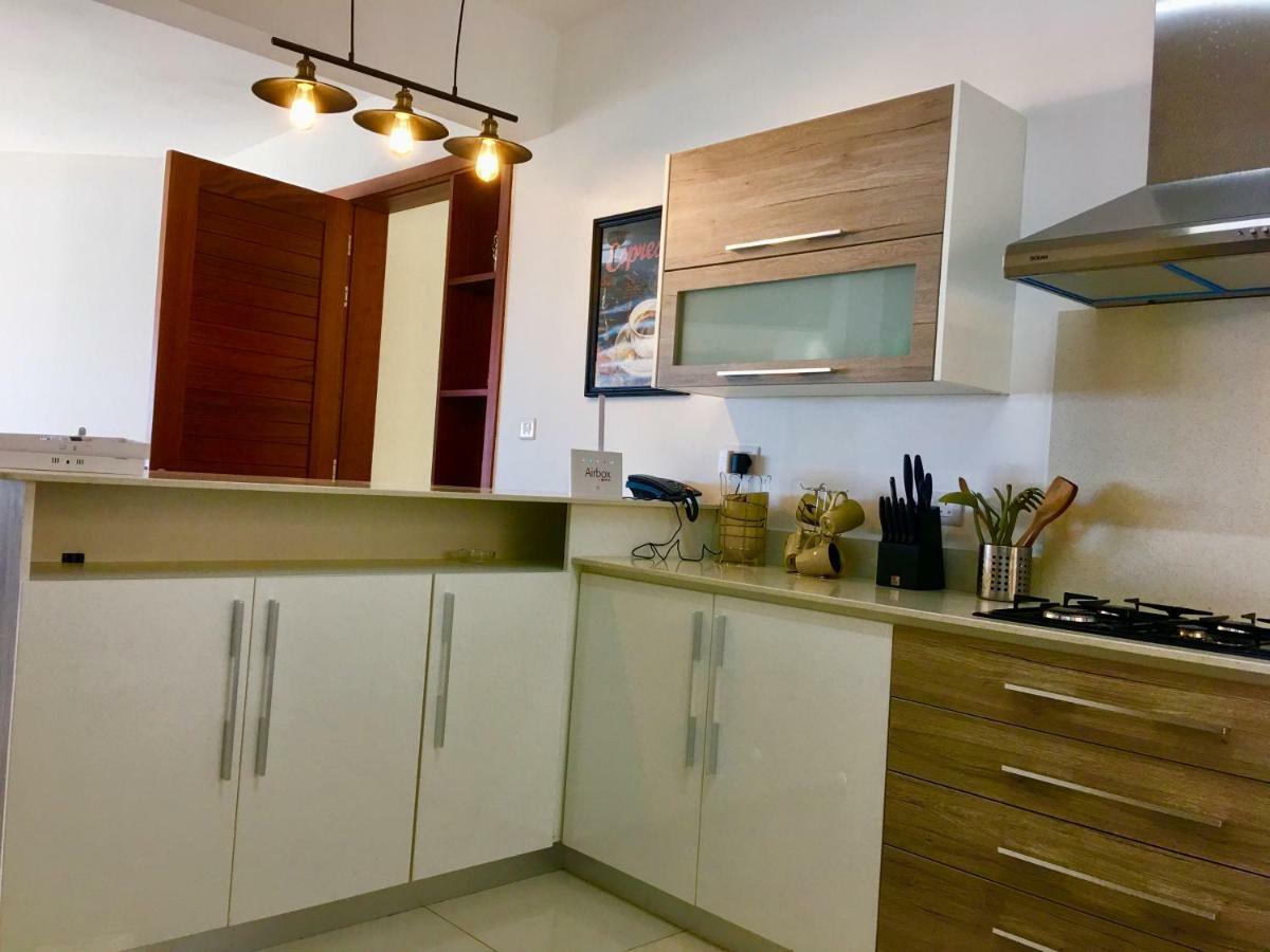 Ocean View Apartment Flic en Flac Bagian luar foto