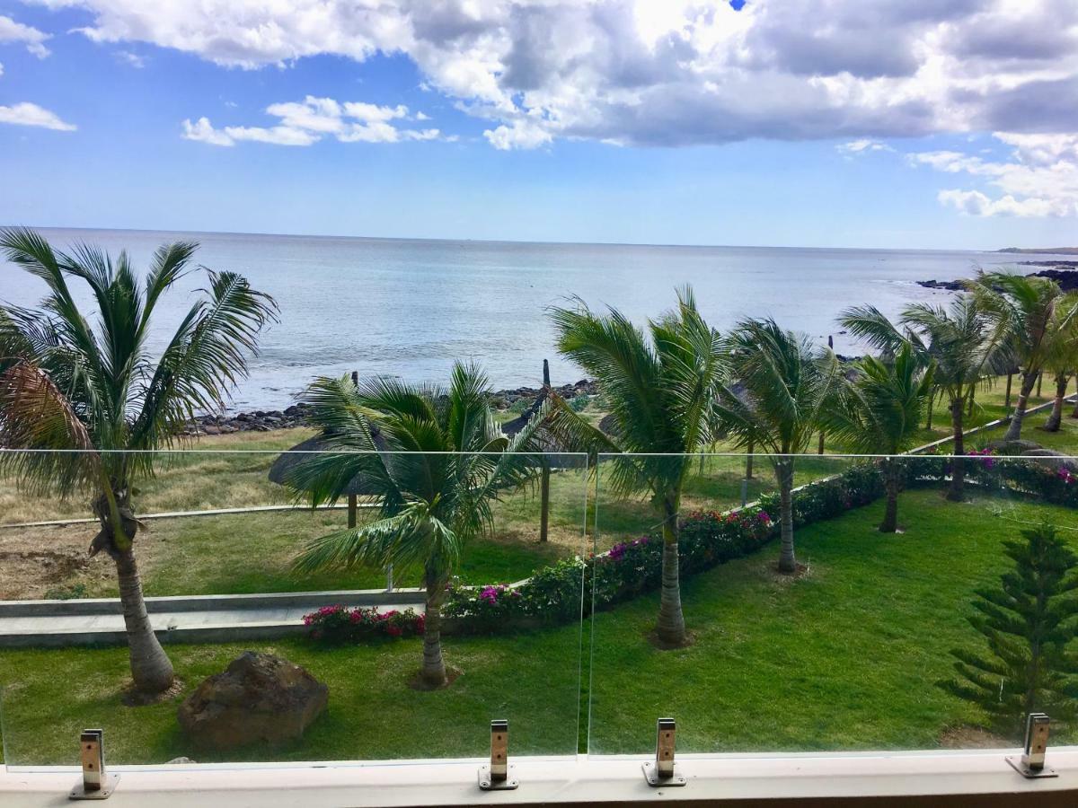 Ocean View Apartment Flic en Flac Bagian luar foto