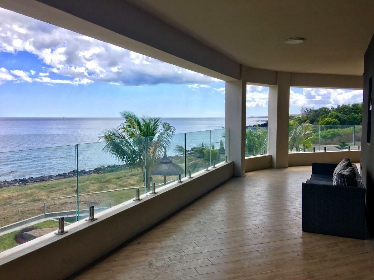 Ocean View Apartment Flic en Flac Bagian luar foto