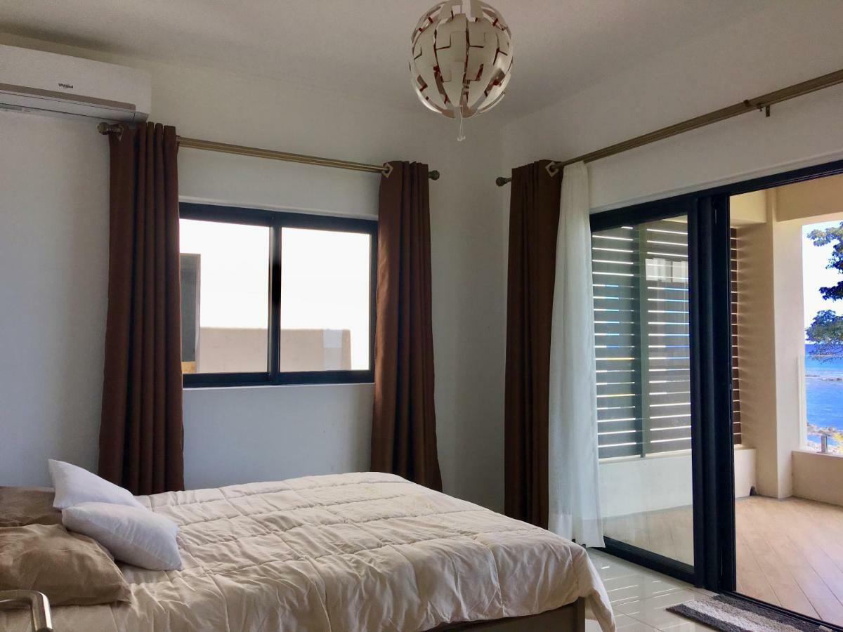 Ocean View Apartment Flic en Flac Bagian luar foto